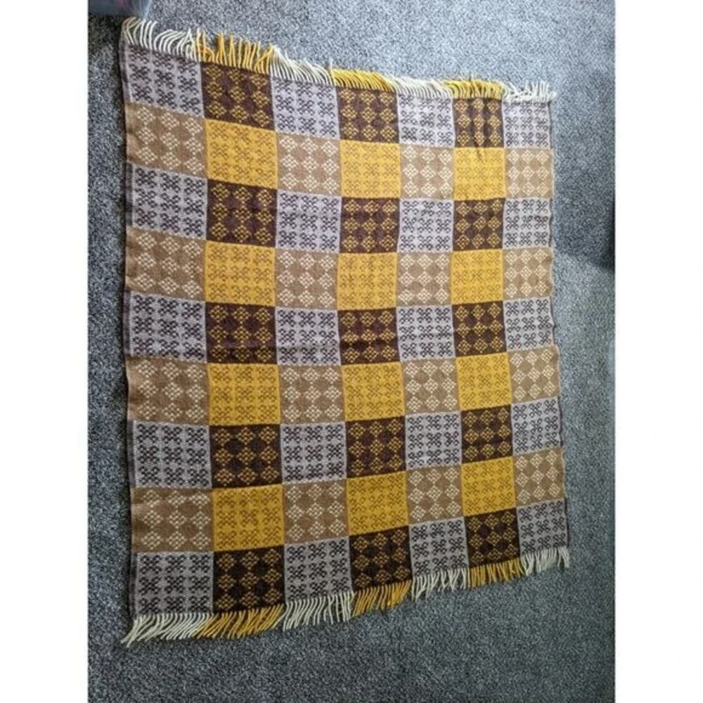 Pure Virgin Wool Te Ariki Travel Rug Blanket neutral Excellent NZ LN vintage